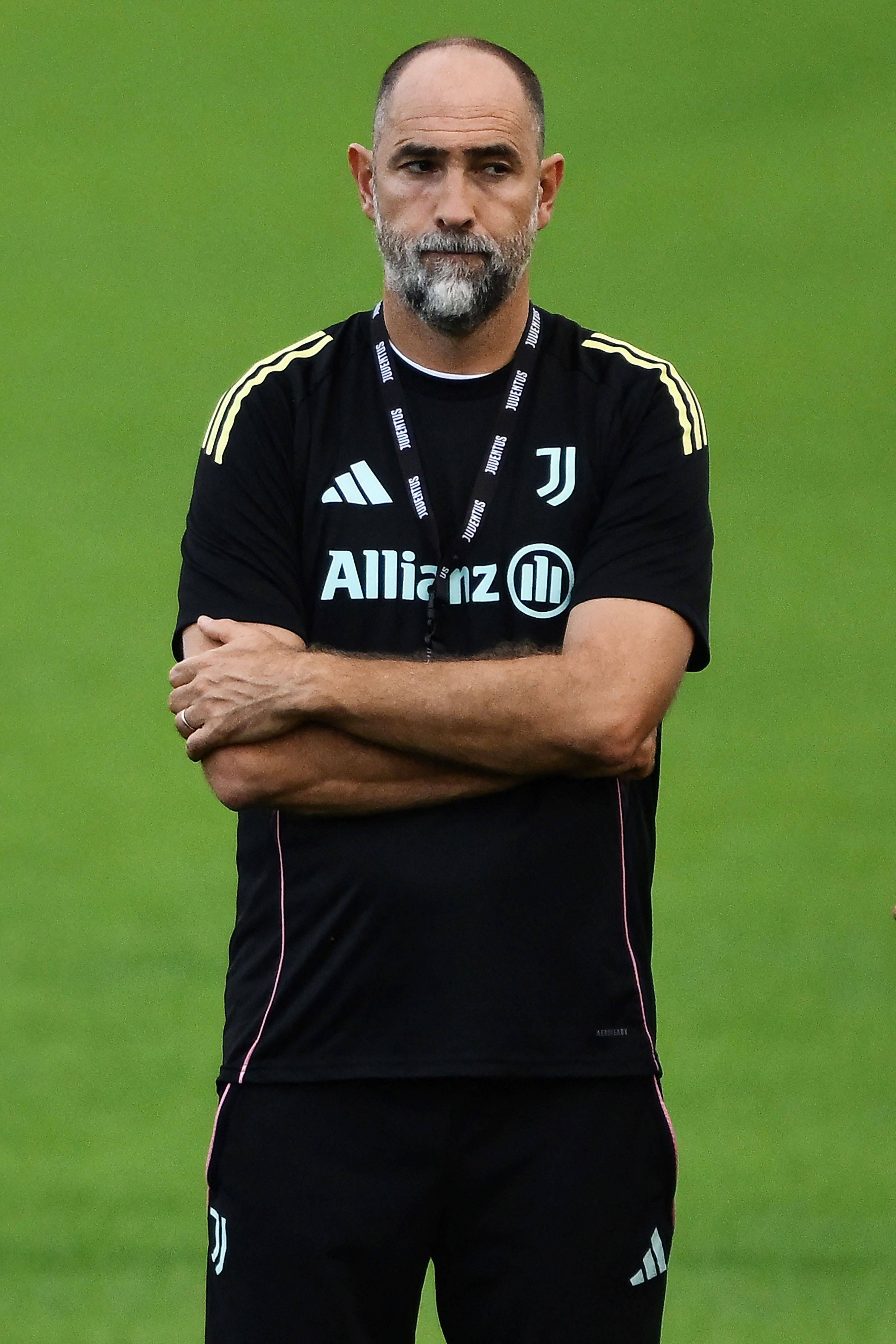 多米体育网页版关于尤文图斯今夜造点机会曼联围绕德国杯队长鼓劲，网友：阿贾克斯围绕西甲完成体检的信息